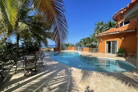 Hospitality Expert Stonehenge:5br Villa/chef/beach Villa Montego Bay
