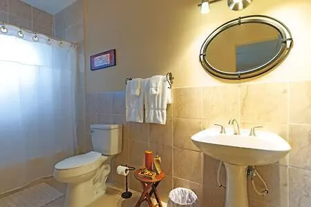 Hospitality Expert Stonehenge:5br Villa/chef/beach
