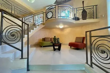 Hospitality Expert Stonehenge:5br Villa/chef/beach Villa